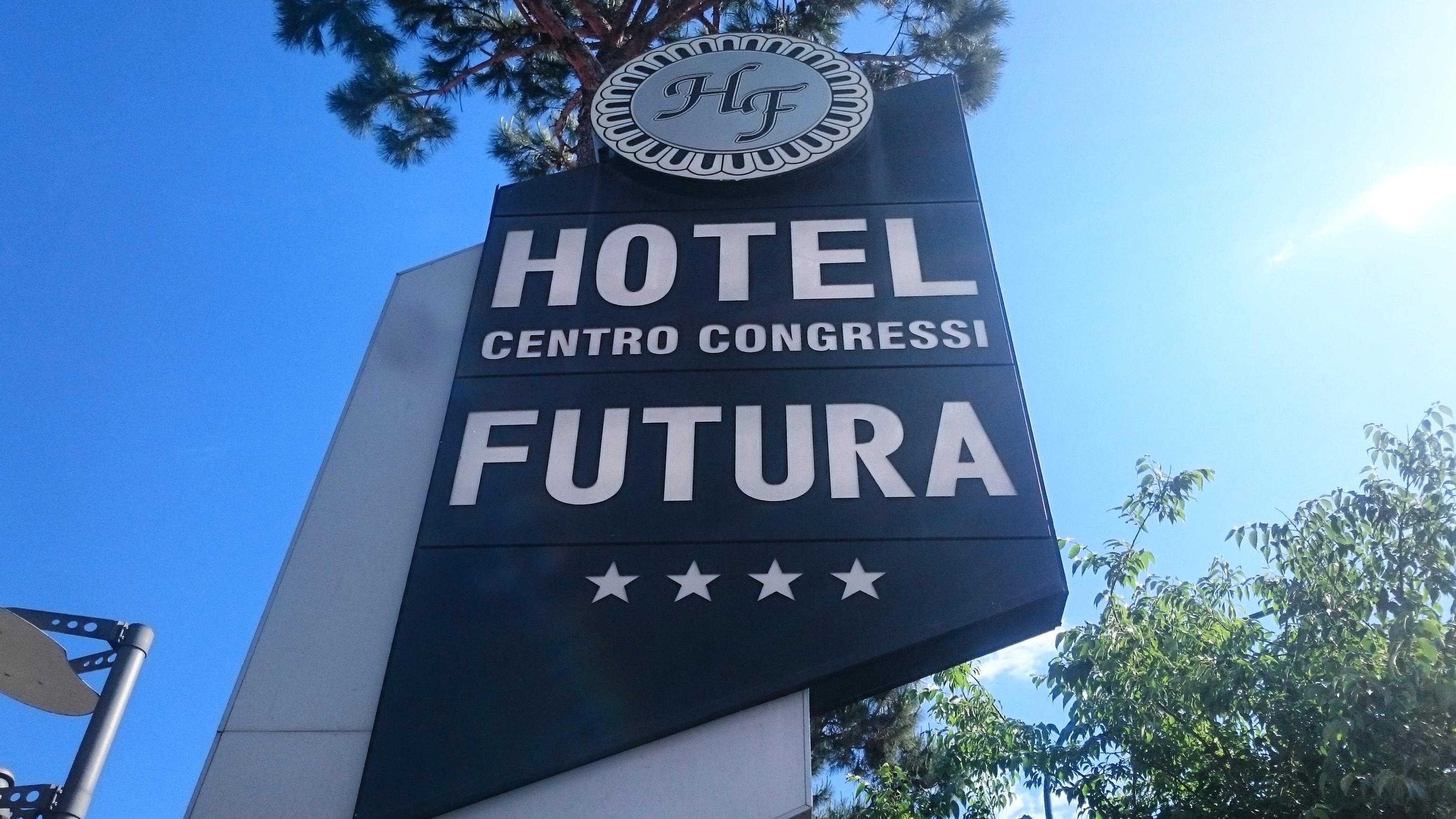Hotel Futura Centro Congressi Napoli Exterior foto